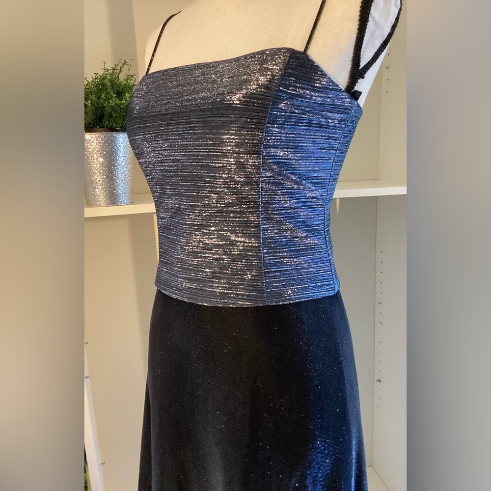 Betsy & Adam by Jaslene maxi dress. 6 P